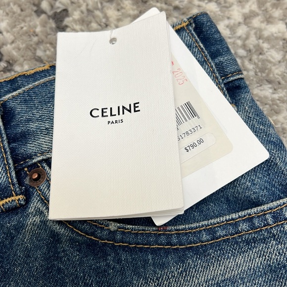 CELINE WESLEY SHORTS IN UNION WASH DENIM
VINTAGE UNION WASH - Picture 2 of 11